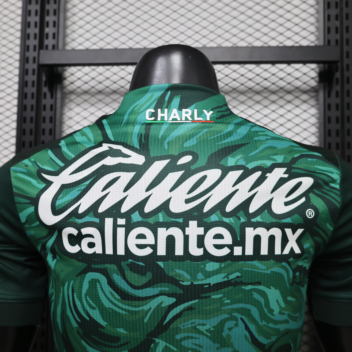 Jersey León Local 26/27