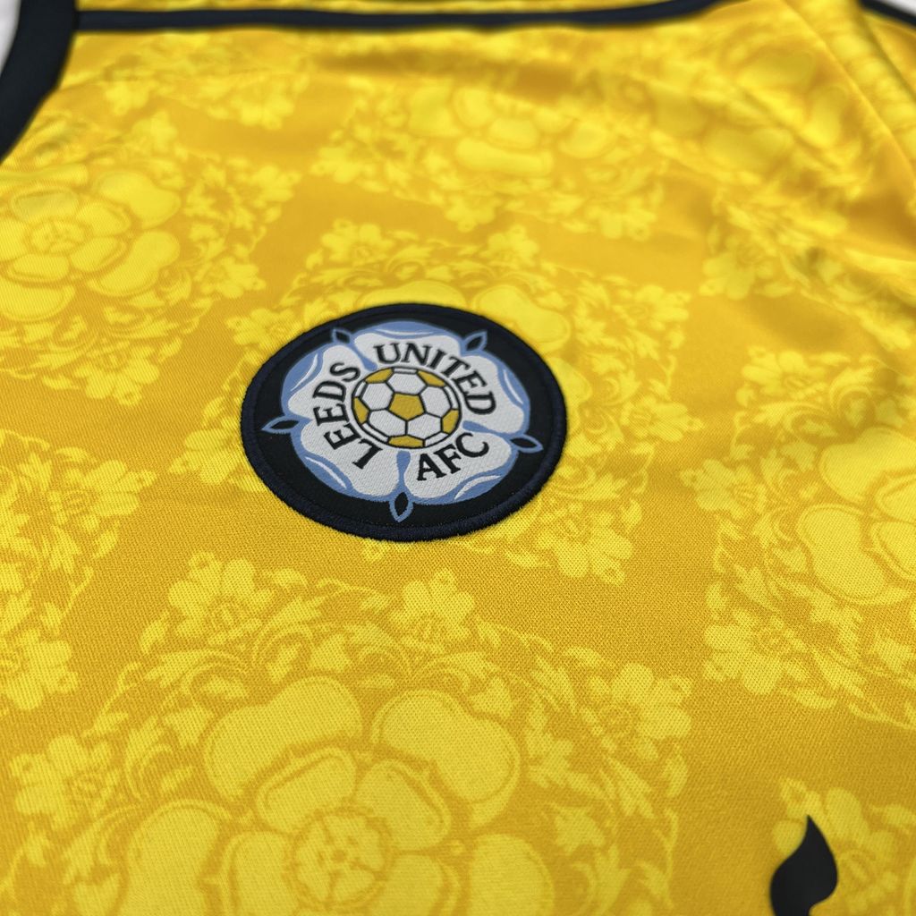 Jersey Leeds United Visitante 26/27