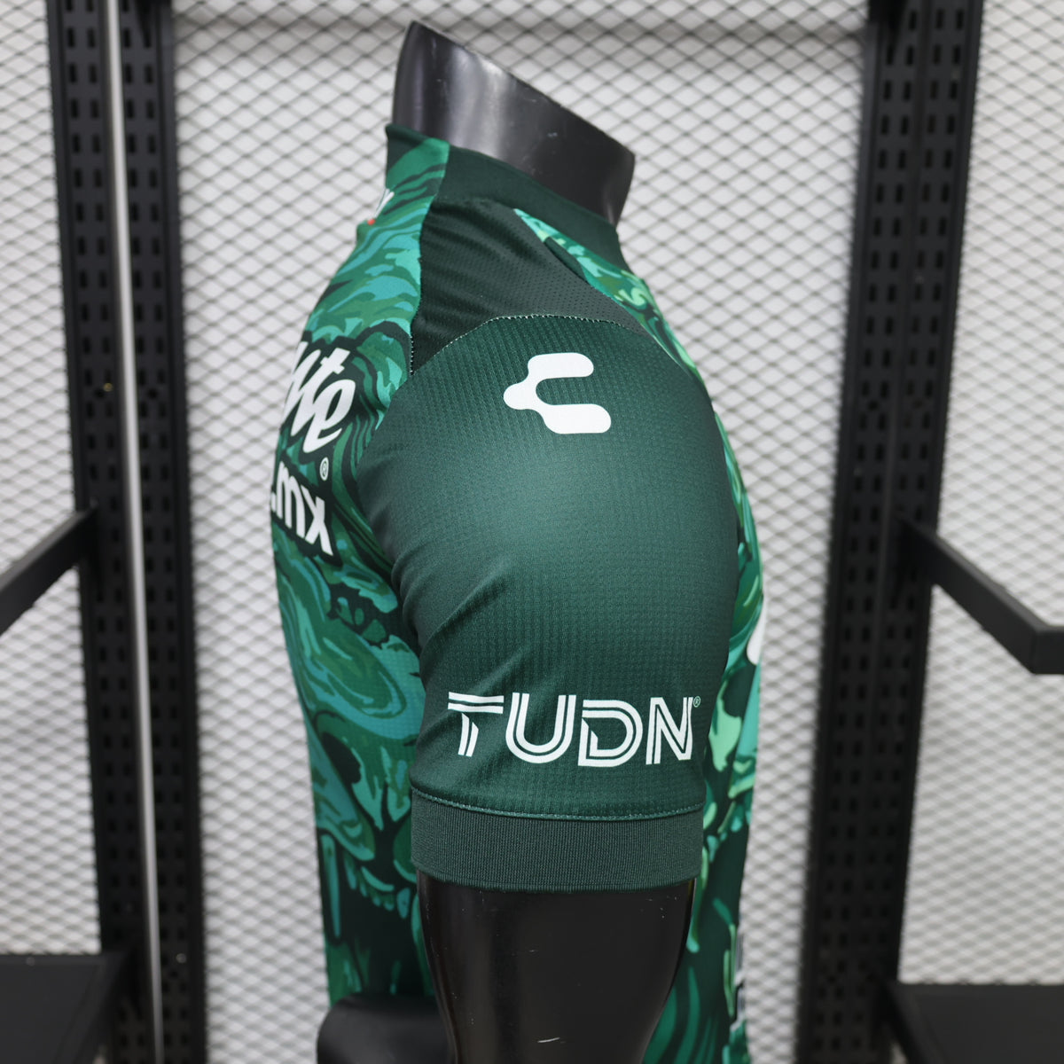 Jersey León Local 26/27