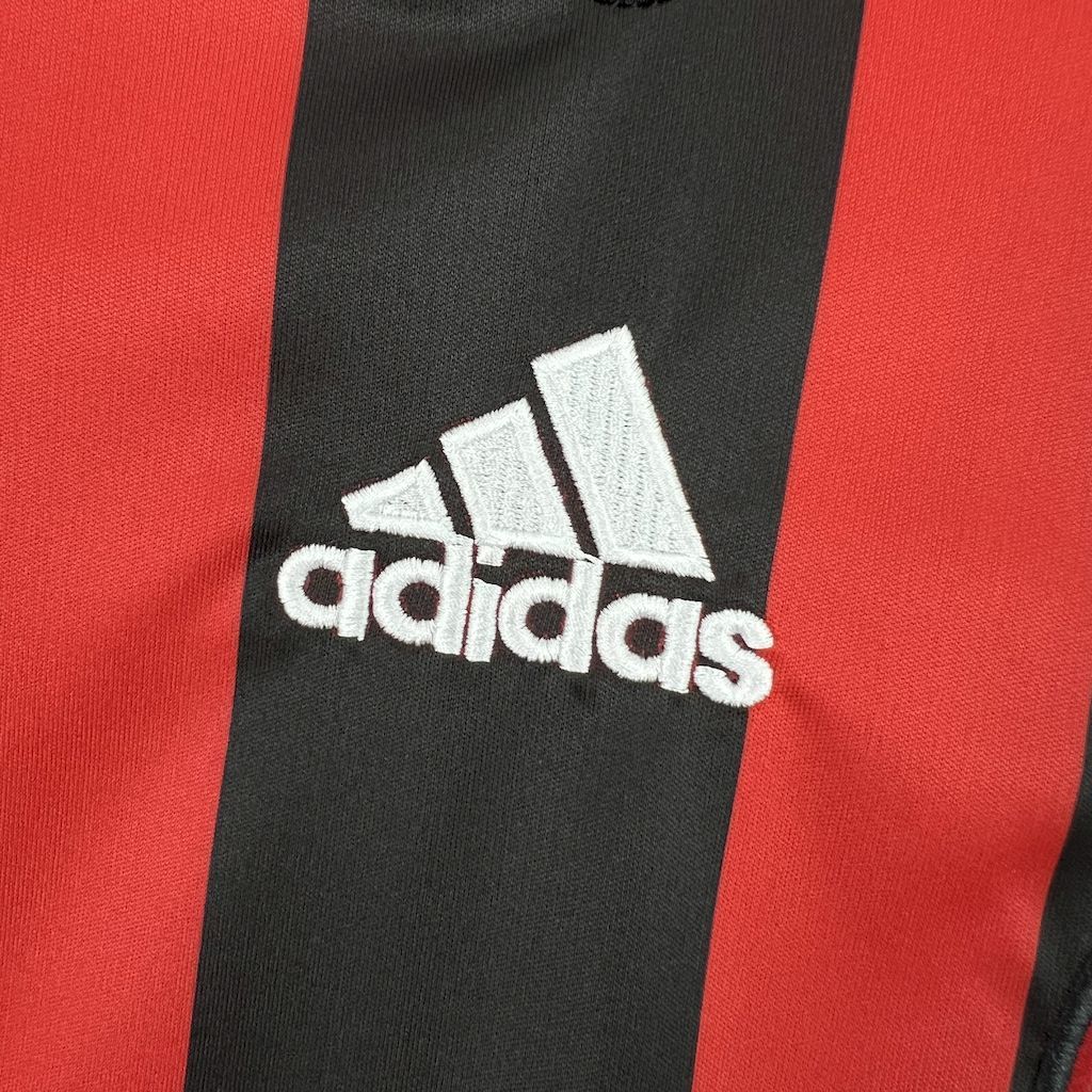 Jersey Milan Local 06/07 manga larga Kaka 22
