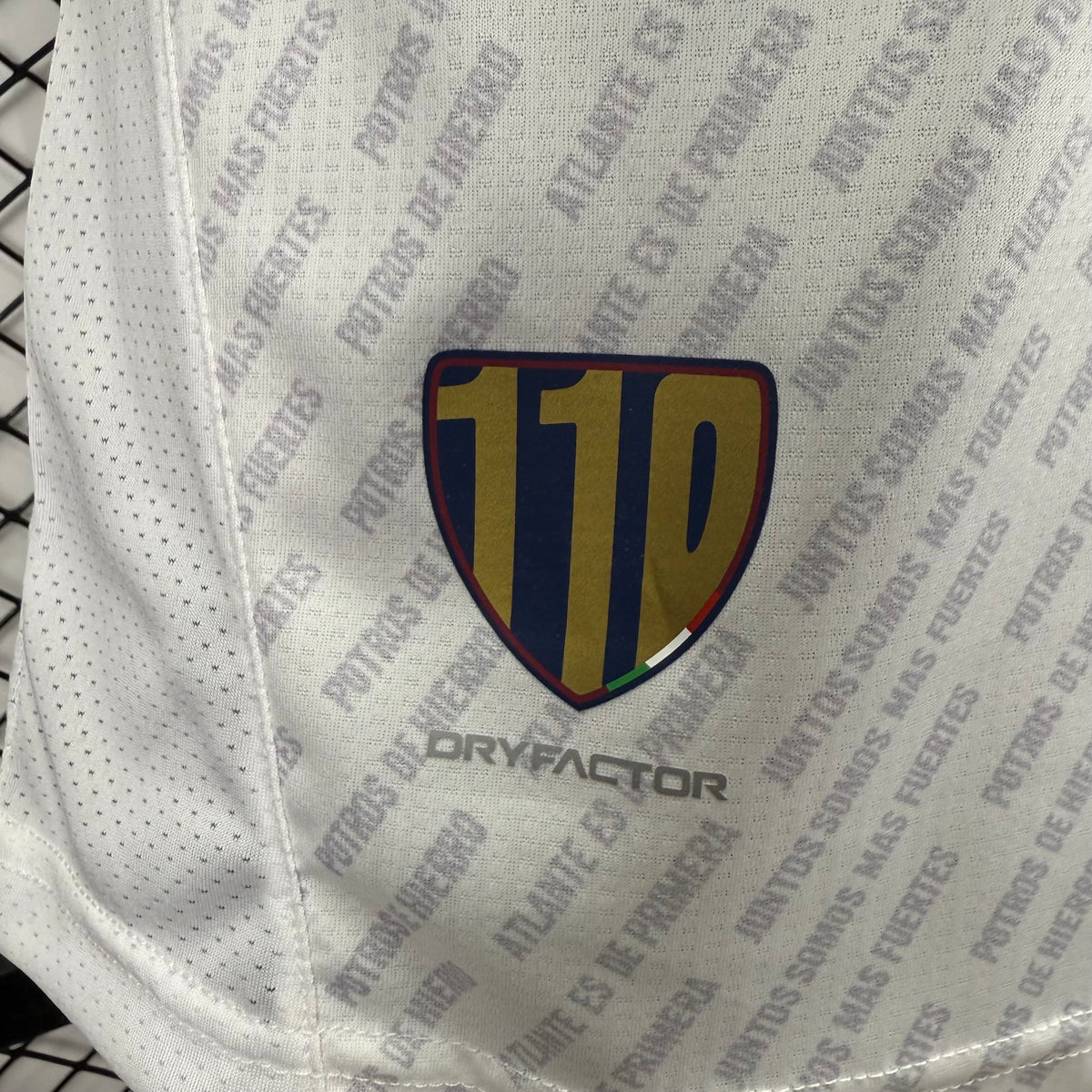 Jersey Atlante visitante 26/27